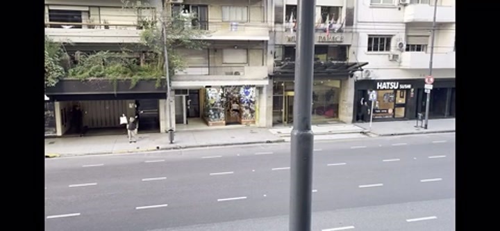 恩佐绝杀后阿根廷的一条街道都沸腾了