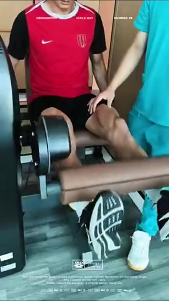 早日回归！蓉城后卫韩鹏飞晒个人恢复训练视频