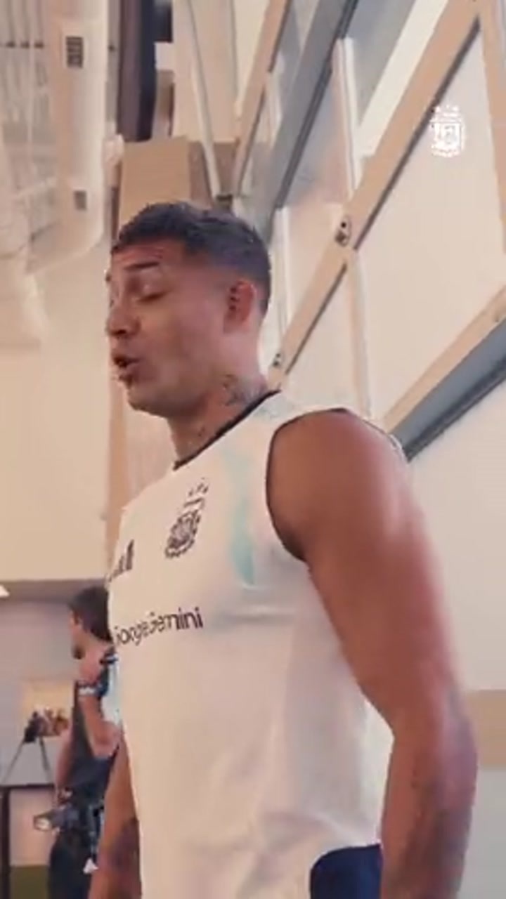 继续前进！阿根廷国家队恢复性训练备战英格兰