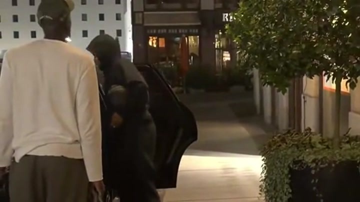 恩昆库抵达莱比锡 完成第一部分体检