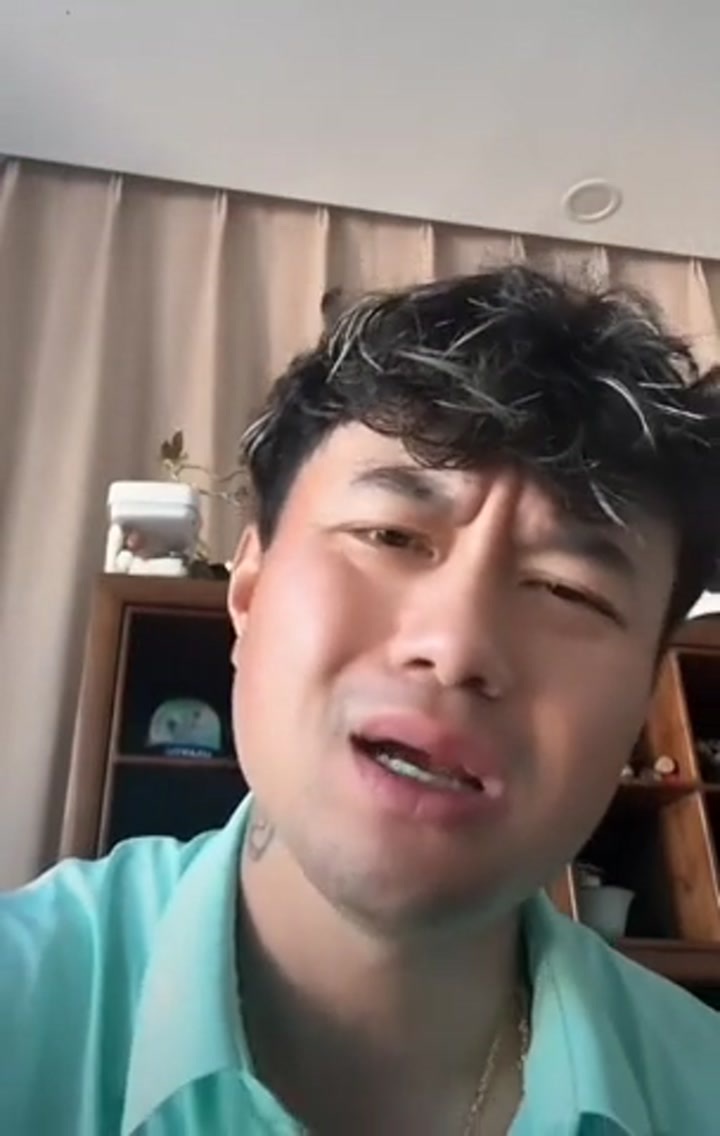 曹赟定：人家小孩喜欢武磊很正常 非得年年30场德比