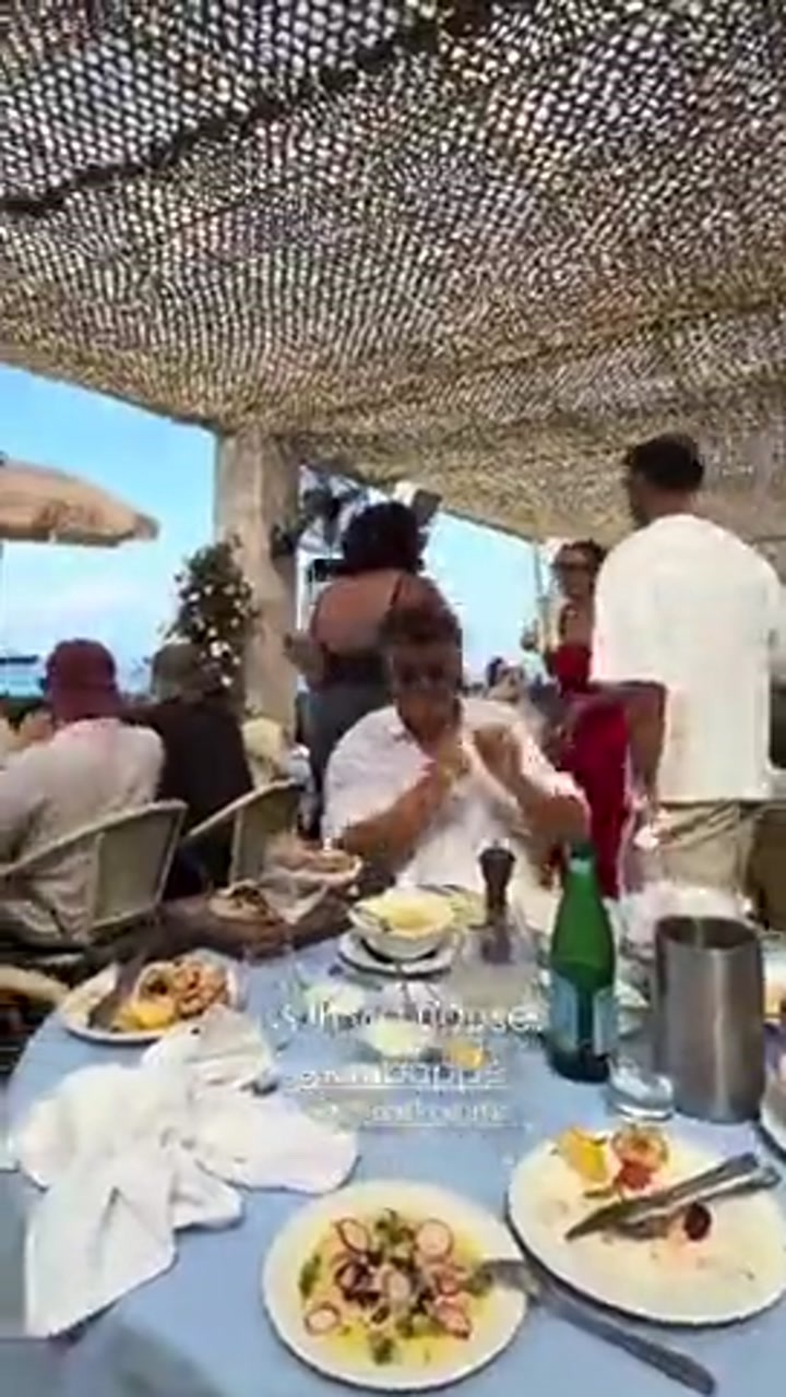 好兄弟！姆巴佩阿什拉夫戛纳相约聚餐