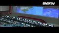 中国首位航天员杨利伟观看火箭发射瞬间