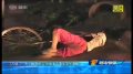 江苏男子醉倒路边 听闻妻子要来惊醒骑车离开