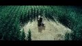 GaGa突破性感底线 变男装演绎新单《You And I》