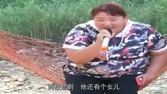 朱之文女儿竟是歌手!村口演唱经典老歌,丝毫不输给他老爹!