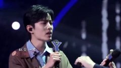 名场面:肖战周华健演绎经典《问情》,回忆杀引全体大合唱,好听