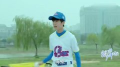 我们的少年时代:王俊凯扔球,薛铁一直躲,这还是捕手?